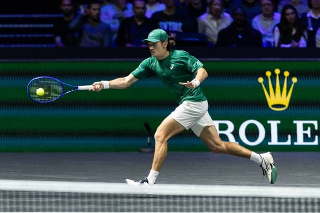 Rolex Paris Masters 2025 - Day 5 Alex de Minaur (AUS) plays against Alexander Bublik (KAZ) in the men s singles match on day five of the Paris ATP, Tennis Herren Masters 1000 tennis tournament at the Paris La Defense Arena in Nanterre, on the outskirts of Paris, on october 31, 2025. Paris France  Copyright: xIbrahimxEzzatx originalFilename:ezzat-notitle251031_npWAg.jpg