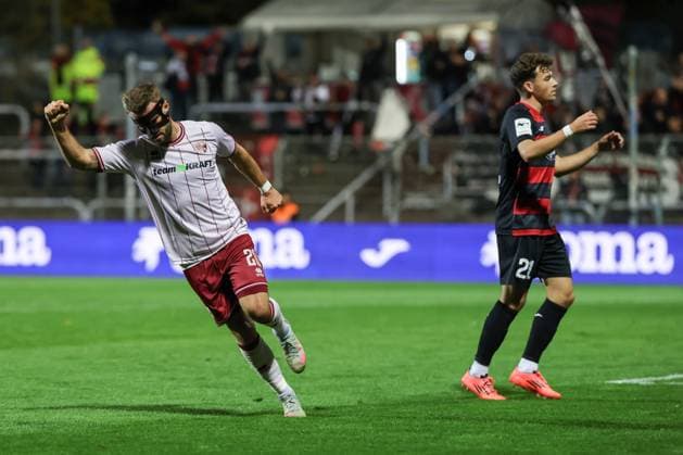 3. Liga; FC Viktoria Köln - FC Ingolstadt 04; Alleingang zum Tor Yannick Deichmann (20, FCI) Tor Jubel Treffer 0:1 Wolf Lucas (21 VK) 3. Liga - FC Ingolstadt 04 Saison 2025 2026 FC Viktoria Köln