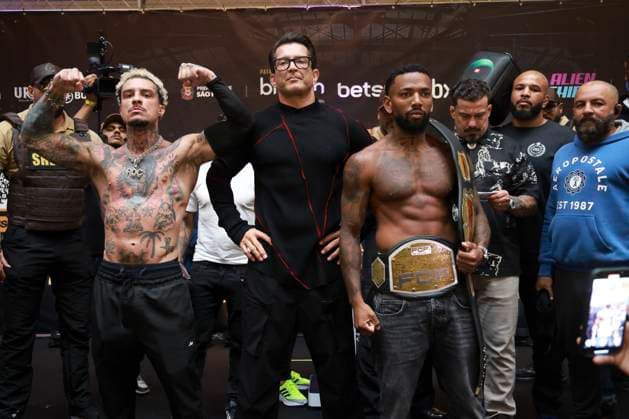 Official face-off of the athletes at the Fight Music Show in Sao Paulo. Sao Paulo (SP), 10 31 2025 - Face-off Fight Music Show - Athletes Nego do Borel and Romulo, during the weigh-in and official face-off of the athletes for the Fight Music Show, the largest influencer fighting event in Latin America, the event takes place at the Municipal Market in the central region of the city of Sao Paulo, this Friday, October 31, 2025. (Foto: Leco Viana Thenews2 imago images) SPO  Copyright: xLecoxVianax