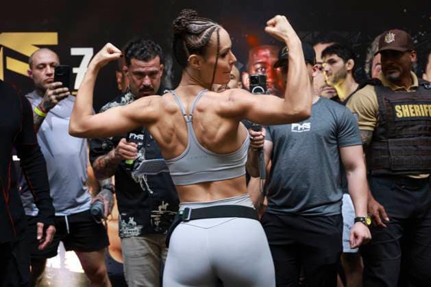 Official face-off of the athletes at the Fight Music Show in Sao Paulo. Sao Paulo (SP), 10 31 2025 - Face-off Fight Music Show - Athlete Fernanda Lacerda (Mendigata), during the weigh-in and official face-off of the athletes for the Fight Music Show, the largest influencer fighting event in Latin America, the event takes place at the Municipal Market in the central region of the city of Sao Paulo, this Friday, October 31, 2025. (Foto: Leco Viana Thenews2 imago images) SPO  Copyright: xLecoxVianax