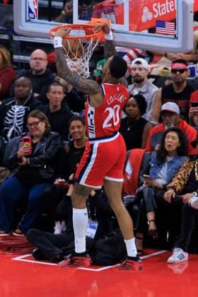 October 31, 2025, Inglewood, California, USA: John Collins 20 of the Los Angeles Clippers dunks the ball during the 2025-2026 Emirates Cup game against the New Orleans Pelicans on Friday October 31, 2025 at Intuit Dome in Inglewood, California. Clippers defeat Pelicans, 126-124. ARIANA RUIZ PI Inglewood USA - ZUMAp124 20251031_zaa_p124_049 Copyright: xArianaxRuizx