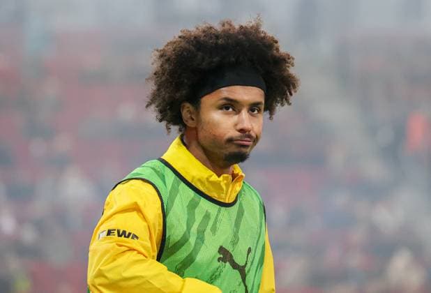 Deutschland: 1. Bundesliga 2025 26, 9. Spieltag - FC Augsburg vs Borussia Dortmund - WWK Arena (Augsburg): Karim Adeyemi, (Borussia Dortmund, 27) Augsburg WWK Arena Bayern Deutschland Copyright: xBenedictxChristx