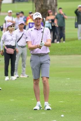 November 1, 2025, Hong Kong, Hong Kong, China: Hong Kong Open Golf , Round 3, Hong Kong Golf Club Fanling, Hong Kong, China. Hong Kong China - ZUMAr144 20251101_zap_r144_011 Copyright: xJaynexRussellx
