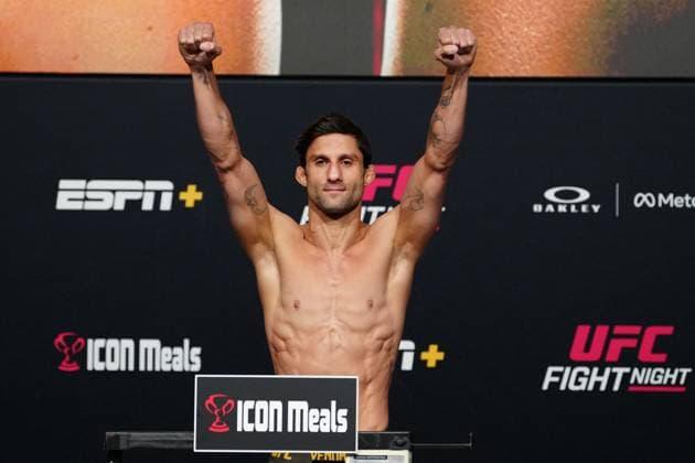 UFC Fight Night - Garcia vs Onama: Official Weigh-In LAS VEGAS, NV - OCT 31: Allan Nascimento steps on the scale for the official weigh-ins at UFC Apex for UFC Fight Night - Garcia vs Onama on October 31, 2025 in Las Vegas, NV, United States. (Photo by Louis Grasse PxImages) Las Vegas, NV LAS VEGAS, NV United States  Copyright: xPXxImages ABACAx