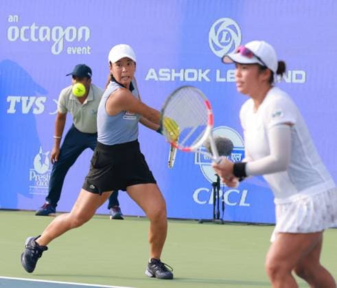 CHENNAI OPEN WTA, Tennis Damen 250 Chennai Open WTA 250 : Storm HUNTER (AUS) & Monica NICULESCU (ROU) Vs HONTAMA (JPN) OMANE (JPN) Doubles Team Japan won the semi finals. Chennai SDAT Stadium, Nungambakkam. India Copyright: xSukumarxSukumarx