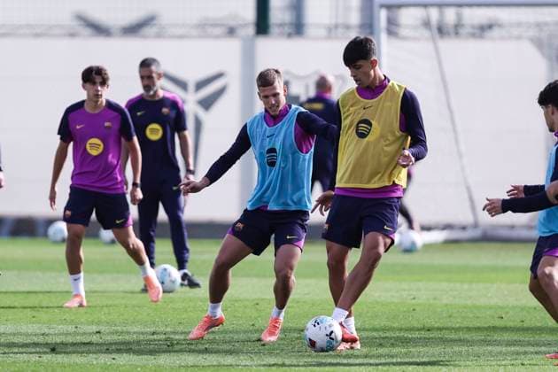 November 1, 2025, Sant Joan Despi, Barcelona, SPAIN: Dani Olmo and Marc Bernal during the training day of FC Barcelona, Barca ahead the Spanish League, La Liga EA Sports, football match against Elche CF at Ciudad Esportiva Joan Gamper on November 01, 2025 in Sant Joan Despi, Barcelona, Spain. Sant Joan Despi SPAIN - ZUMAa181 20251101_zaa_a181_013 Copyright: xJavierxBorregox