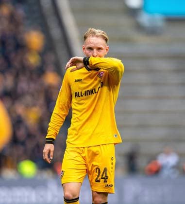 Fussball, Herren, Saison 2025 2026, 2. Bundesliga (11. Spieltag), Hertha BSC - Dynamo Dresden, Tony Menzel (Dresden), 01.11. 2025,