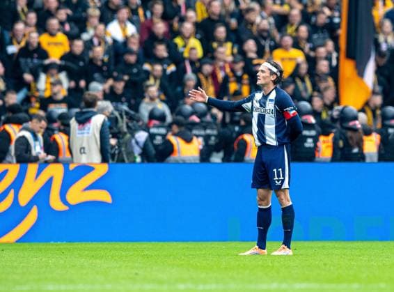 Fussball, Herren, Saison 2025 2026, 2. Bundesliga (11. Spieltag), Hertha BSC - Dynamo Dresden, Fabian Reese (Hertha BSC), Jubel nach Tor zum 2:0, 01.11. 2025,