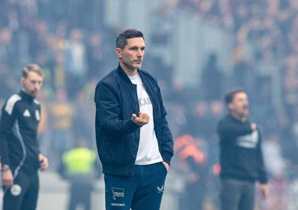Fussball, Herren, Saison 2025 2026, 2. Bundesliga (11. Spieltag), Hertha BSC - Dynamo Dresden, Trainer Stefan Leitl (Hertha BSC), 01.11. 2025,
