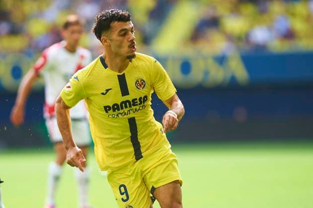 George Mikautadze (Villarreal CF) during the LaLiga EA Sports match between Villarreal CF and Rayo Vallecano at Estadio de la Ceramica on November 1, 2025 in Villarreal, Spain. (Photo by Maria Jose Segovia DeFodi Images) George Mikautadze Villarreal CF during the LaLiga EA Sports match between Villarreal CF and Rayo Vallecano at Estadio de la Ceramica on November 1, 2025 in Villarreal, Spain Photo by Maria Jose Segovia DeFodi Images