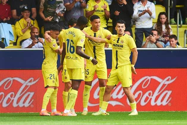 Villarreal players celebrates the goal of Gerard Moreno (Villarreal CF) during the LaLiga EA Sports match between Villarreal CF and Rayo Vallecano at Estadio de la Ceramica on November 1, 2025 in Villarreal, Spain. (Photo by Maria Jose Segovia DeFodi Images) Villarreal players celebrates the goal of Gerard Moreno Villarreal CF during the LaLiga EA Sports match between Villarreal CF and Rayo Vallecano at Estadio de la Ceramica on November 1, 2025 in Villarreal, Spain Photo by Maria Jose Segovia DeFodi Images