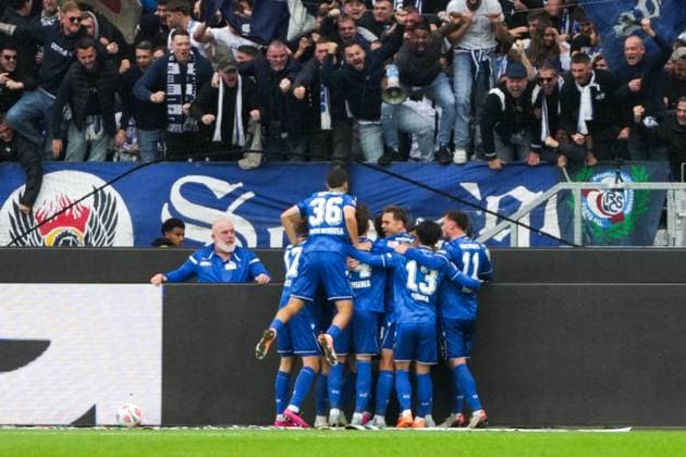 2. Bundesliga, Karlsruher SC vs FC Schalke 05, 01.11.2025 Goalcelebration for Karlsruher SC 1:1 Marcel Beifus (Karlsruher SC, 4) 2. Bundesliga, Karlsruher SC vs FC Schalke 05, BBBank Wildpark Karlsruhe, 01.11.2025 DFB DFL REGULATIONS PROHIBIT ANY USE OF PHOTOGRAPHS AS IMAGE SEQUENCES AND OR QUASI-VIDEO.