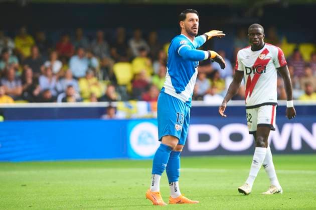 Augusto Batalla (Rayo Vallecano) during the LaLiga EA Sports match between Villarreal CF and Rayo Vallecano at Estadio de la Ceramica on November 1, 2025 in Villarreal, Spain. (Photo by Maria Jose Segovia DeFodi Images) Augusto Batalla Rayo Vallecano during the LaLiga EA Sports match between Villarreal CF and Rayo Vallecano at Estadio de la Ceramica on November 1, 2025 in Villarreal, Spain Photo by Maria Jose Segovia DeFodi Images