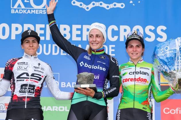 X²O Badkamers Trofee Koppenbergcross OUDENAARDE, BELGIUM - NOVEMBER 01 : Casasola Sara (ITA) of Crelan - Corendon, Brand Lucinda (NED) of Baloise Glowi Lions, Gery Celia (FRA) of As Bike Racing on the podium during the X²O Badkamers Trofee Koppenbergcross pictured on November 01, 2025 in Oudenaarde, Belgium, 01 11 2025 Oudenaarde Belgium  Copyright: xGbax