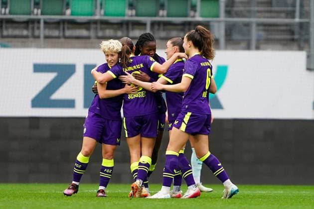 Switzerland: AXA Women s Super League 2025 26, FC St. Gallen 1879 - FC Zürich, kybunpark, St. Gallen: Erster Torjubel FC Zurich Copyright: xDanielaxPorcellix