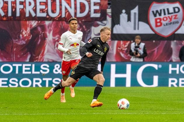 Deutschland, Fussball, 1. Bundesliga, 9. Spieltag, 2025 2026, RB Leipzig - VfB Stuttgart am 01.11. in Leipzig (Red Bull Arena): Chris Führich (VfB Stuttgart 10) Copyright: xSvenxHeidmannx