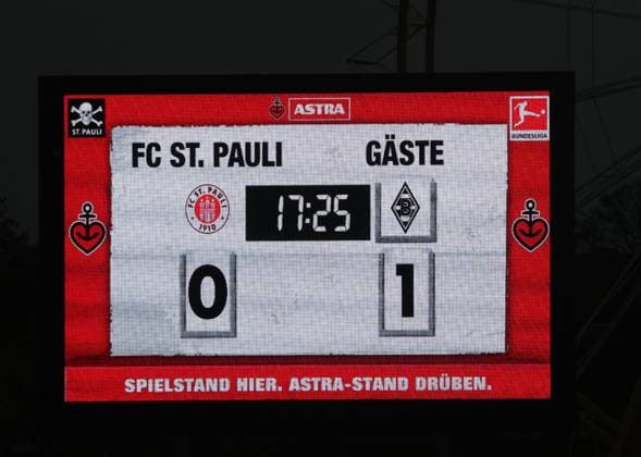 Torjubel 0-1 durch Haris Tabakovic (Borussia Moenchengladbach) Fussball, 1.BL, Saison 2025 2026, Herren, FC St.Pauli gegen Borussia Moenchengladbach, Millerntor Stadion DFL REGULATIONS PROHIBIT ANY USE OF PHOTOGRAPHS AS IMAGE SEQUENCES AND OR QUASI-VIDEO.