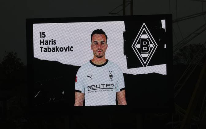 Torjubel 0-1 durch Haris Tabakovic (Borussia Moenchengladbach) Fussball, 1.BL, Saison 2025 2026, Herren, FC St.Pauli gegen Borussia Moenchengladbach, Millerntor Stadion DFL REGULATIONS PROHIBIT ANY USE OF PHOTOGRAPHS AS IMAGE SEQUENCES AND OR QUASI-VIDEO.
