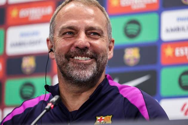 November 1, 2025, Sant Joan Despi, Barcelona, SPAIN: Hansi Flick, head coach of FC Barcelona, Barca attends his press conference, PK, Pressekonferenz during the training day of FC Barcelona ahead the Spanish League, La Liga EA Sports, football match against Elche CF at Ciudad Esportiva Joan Gamper on November 01, 2025 in Sant Joan Despi, Barcelona, Spain. Sant Joan Despi SPAIN - ZUMAa181 20251101_zaa_a181_039 Copyright: xJavierxBorregox