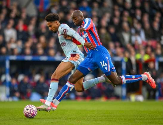 Crystal Palace v Brentford Premier League Jean-Philippe Mateta of Crystal Palace and Kevin Schade of Brentford battle for the ball during the Premier League match at Selhurst Park, London UK Newspapers OUT Copyright: xMalcolmxFellx FIL-22447-0021
