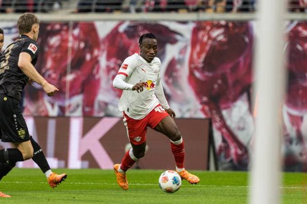 GER, Bundesliga, RB Leipzig - VfB Stuttgart 01.11.2025, Red Bull Arena, Leipzig, GER, Bundesliga, RB Leipzig - VfB Stuttgart Yan Diomande (RB Leipzig 49) Â