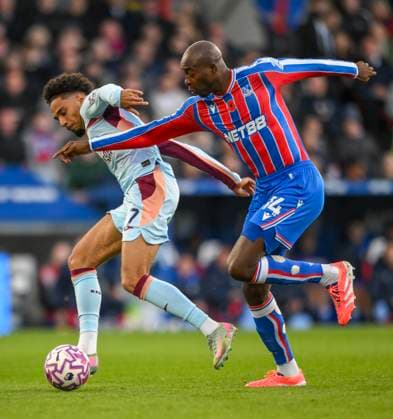 Crystal Palace v Brentford Premier League Jean-Philippe Mateta of Crystal Palace and Kevin Schade of Brentford battle for the ball during the Premier League match at Selhurst Park, London UK Newspapers OUT Copyright: xMalcolmxFellx FIL-22447-0022