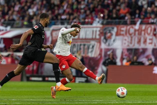 GER, Bundesliga, RB Leipzig - VfB Stuttgart 01.11.2025, Red Bull Arena, Leipzig, GER, Bundesliga, RB Leipzig - VfB Stuttgart Antonio Nusa (RB Leipzig 7) Â