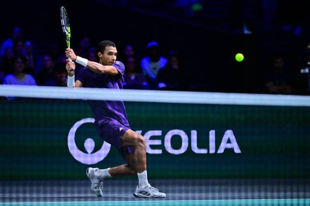 TENNIS : Rolex Paris Masters - Paris - 01 11 2025 Felix Auger Aliassime ( Canada ) during the Rolex Paris Masters at Paris La Defense Arena on November 01, 2025 in Nanterre, France. (Photo by Federico Pestellini PSNewz ) ParisFrance  Copyright: xFedericoxPestellinix