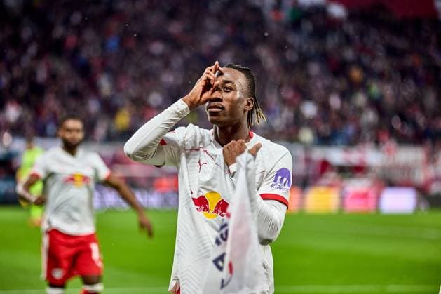 01.11.2025, Fußball, Männer, Bundesliga, 2025 2026, RB Leipzig - VfB Stuttgart Yan Diomande (49, RB Leipzig), Jubel nach 2:0 Leipzig Red Bull Arena Sachsen Deutschland