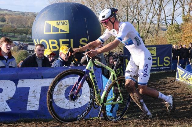 Koppenberg cyclo cross Oudenaarde, Belgium 01 11 2025 Winner Thibau Nys pictured during the X2O Koppenberg cyclecross on 01 November 2025 ( Picture by Gianni Barbieux Photo News ).  Copyright: xGiannixBarbieuxx