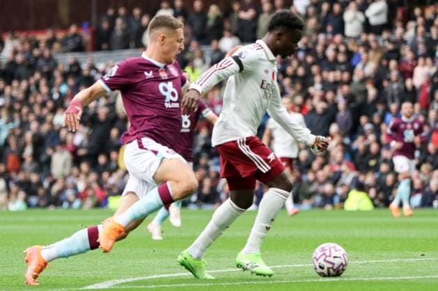 Bukayo Saka (7 Arsenal) controls the ball during the Premier League match between Burnley and Arsenal at Turf Moor in Burnley, England on November 1st 2025. Copyright: xSeanxChandlerx xSPPx Sportspressphoto_SPR54879