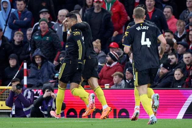 Nottingham Forest v Manchester United, ManU - Premier League Casemiro of Manchester United celebrates 1st goal during the Premier League match between Nottingham Forest and Manchester United at City Ground on November 1, 2025 in Nottingham, England. Nottingham City Ground England United Kingdom Copyright: xNealxSimpson Sportsphoto APLx 14140125