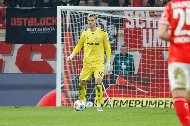 Mio Backhaus (SV Werder Bremen, 30) , Deutschland, Fussball, 1. Bundesliga, 9.Spieltag, 2025 2026, 1.FSV Mainz vs. Werder Bremen, 01.11.2025, Mewa Arena, Mainz, Deutschland Mainz Mewa Arena Rheinland-Pfalz Deutschland Copyright: xGrantxHubbsx