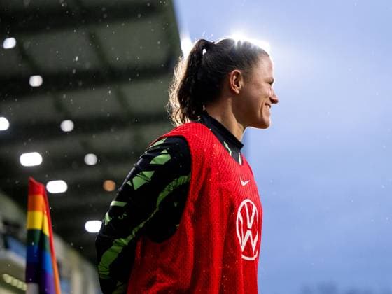 Martina Tufekovic (VfL Wolfsburg, 21), GER, VfL Wolfsburg vs TSG 1899 Hoffenheim, Fussball Google Pixel Frauen Bundesliga, 8. Spieltag, Saison 2025 2026, 01.11.2025 DFB regulations prohibit any use of photographs as image sequences and or quasi-video GER, VfL Wolfsburg vs TSG 1899 Hoffenheim, Fussball Google Pixel Frauen Bundesliga, 8. Spieltag, Saison 2025 2026, 01.11.2025 Wolfsburg Copyright: xEibner-Pressefoto Memmlerx EP_MMR