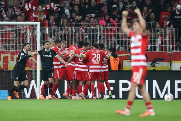 01.11.2025, xtgx, Fussball 1. Bundesliga, 1. FC Union Berlin - SC Freiburg emspor, v.l. Andrej Ilic (Union Berlin, 23) Jubel, Torjubel, jubelt ueber das Tor, celebrate the goal, celebration (DFL DFB REGULATIONS PROHIBIT ANY USE OF PHOTOGRAPHS as IMAGE SEQUENCES and or QUASI-VIDEO) Berlin