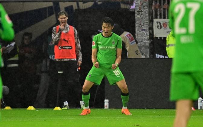 Fussball I Herren I 1. Bundesliga l FC St. Pauli - Borussia Moenchengladbach I 09. Spieltag I Saison 2025-2026 I St. Pauli I 01.11.2025 I Bor.Moenchengladbach Torjubel zum 3:0 Torschuetze ist Sportplatz : Millerntor Stadion, St.Pauli Hamburg Deutschland
