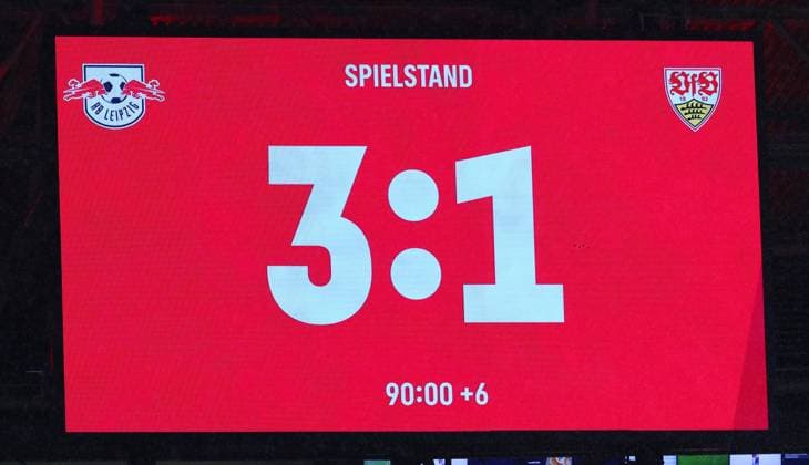 RB Leipzig - Stuttgart Bundesliga Leipzig, 01.11.2025, Red Bull Arena, Fussball, Bundesliga, Spieltag 9 , RB Leipzig vs. VfB Stuttgart 3:1 (1:0) , Im Bild: Anzeigetzal mit Endresultat 3:1 ,