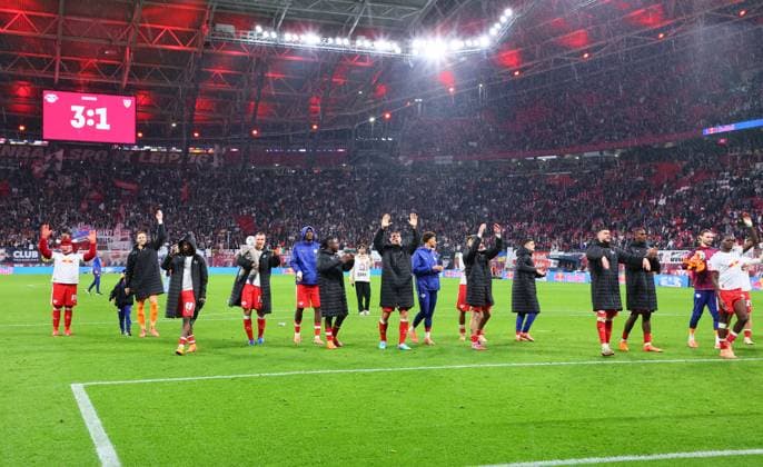 RB Leipzig - Stuttgart Bundesliga Leipzig, 01.11.2025, Red Bull Arena, Fussball, Bundesliga, Spieltag 9 , RB Leipzig vs. VfB Stuttgart 3:1 (1:0) , Im Bild: Schlussjubel RB Leipzig ,