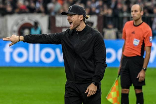 Eugen Polanski Trainer ( Gladbach ) Deutschland , Hamburg , Millerntorstadion , Fussball , 1. Bundesliga , FC St Pauli - Borussia Mönchengladbach