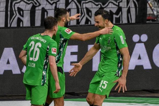 0:2 durch 15 Haris Tabakovic ( Gladbach ) Torjubel Deutschland , Hamburg , Millerntorstadion , Fussball , 1. Bundesliga , FC St Pauli - Borussia Mönchengladbach