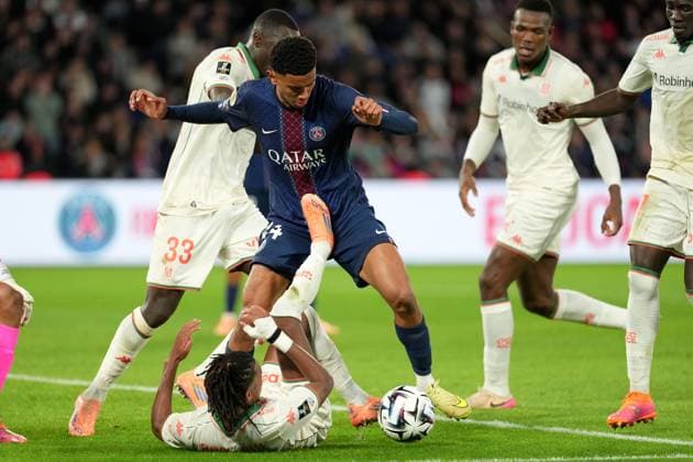 Paris Saint-Germain FC v OGC Nice - Ligue 1 McDonald s 2025 2026 24 Senny MAYULU (psg) during the Ligue 1 McDonald s match between Paris Saint-Germain FC and OGC Nice at Parc des Princes on November 1, 2025 in Paris, France. Paris France  Copyright: xFEPx 776348189