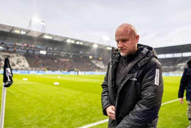 Hamburg, 1. November 2025 - Fußball, 1. Bundesliga 2025 26, FC St. Pauli - Borussia MoÌˆnchengladbach: Rouven Schröder (Borussia MoÌˆnchengladbach, Sportchef) DFL REGULATIONS PROHIBIT ANY USE OF PHOTOGRAPHS AS IMAGE SEQUENCES AND OR QUASI-VIDEO.