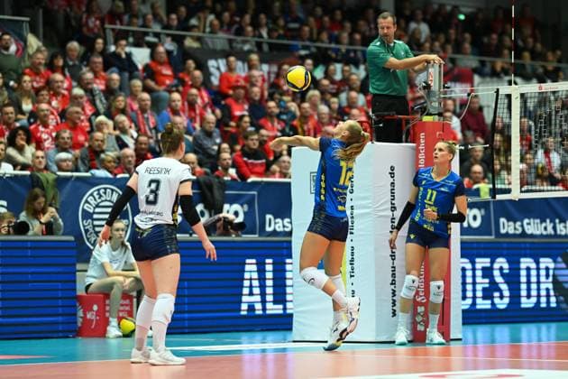 Hannah Kohn (SSC Palmberg Schwerin, 12) Dresdner SC vs. SSC Palmberg Schwerin, 1. Volleyball Bundesliga Damen, Spielzeit 2025 2026, 01.11.2025 Dresdner SC vs. SSC Palmberg Schwerin, 1. Volleyball Bundesliga Damen, Spielzeit 2025 2026, 01.11.2025 Dresden Copyright: xEibner-Pressefoto xHoepnerx EP_PHR