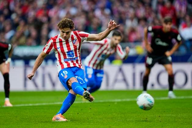 ESP: Atletico de Madrid-Sevilla FC . La Liga EA Sports. Date 11 Julian Alvarez of Atletico de Madrid during the La Liga EA Sports match between Atletico de Madrid and Sevilla FC played at Riyadh Metropolitano Stadium on November 01, 2025 in Madrid, Spain. kpng Copyright: xCesarxCebollax xPRESSINx PS_251101_ATM_SEV_061
