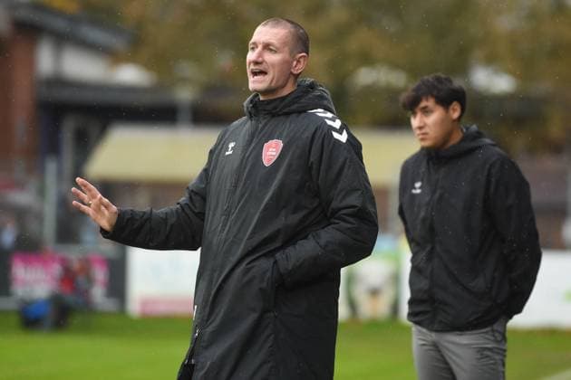 Fußball I Herren I Saison 2025-2026 I Regionalliga Nord I 17. Spieltag I SC Weiche Flensburg 08 - VfB Lübeck I 01.11.2025 Tim Wulff (Trainer, SC Weiche Flensburg 08) Copyright: xLobeca JanxKirschnerx