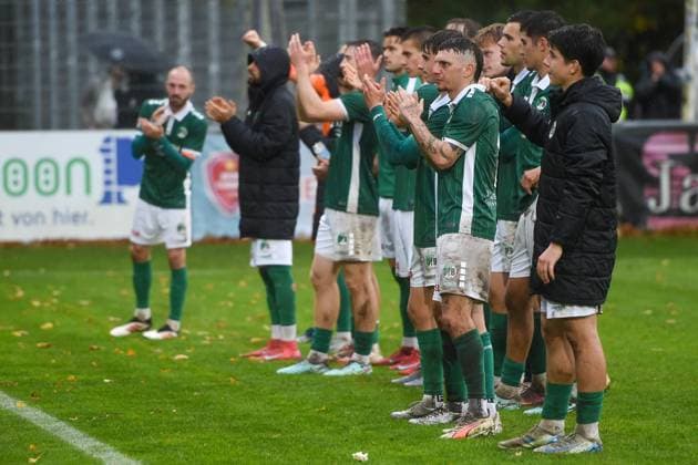 Fußball I Herren I Saison 2025-2026 I Regionalliga Nord I 17. Spieltag I SC Weiche Flensburg 08 - VfB Lübeck I 01.11.2025 Mannschaft VfB Lübeck, Dank an Fans Copyright: xLobeca JanxKirschnerx