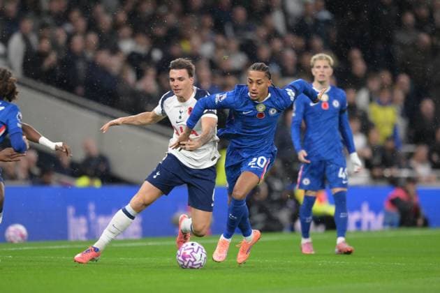 Spurs vs Chelsea, Premier League Joao Palhinha of Tottenham Hotspur and Joao Pedro of Chelsea during the Spurs vs Chelsea, Premier League match at the Tottenham Hotspur Stadium London. London Tottenham Hotspur Stadium UK Copyright: xMartinxDaltonx Spurs_vs_Chelsea_011125_MD_020