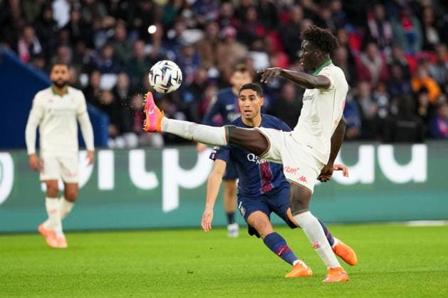 Paris Saint-Germain FC v OGC Nice - Ligue 1 McDonald s 2025 2026 37 Kojo PEPRAH OPPONG (ogcn) during the Ligue 1 McDonald s match between Paris Saint-Germain FC and OGC Nice at Parc des Princes on November 1, 2025 in Paris, France. Paris France  Copyright: xFEPx 776348189