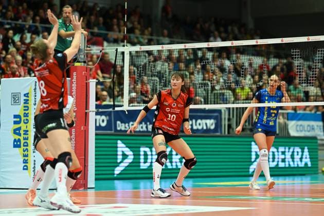Miku Akimoto (Dresdner SC, 10) Dresdner SC vs. SSC Palmberg Schwerin, 1. Volleyball Bundesliga Damen, Spielzeit 2025 2026, 01.11.2025 Dresdner SC vs. SSC Palmberg Schwerin, 1. Volleyball Bundesliga Damen, Spielzeit 2025 2026, 01.11.2025 Dresden Copyright: xEibner-Pressefoto xHoepnerx EP_PHR
