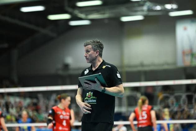 Alexander Waibl (Cheftrainer Dresdner SC) Dresdner SC vs. SSC Palmberg Schwerin, 1. Volleyball Bundesliga Damen, Spielzeit 2025 2026, 01.11.2025 Dresdner SC vs. SSC Palmberg Schwerin, 1. Volleyball Bundesliga Damen, Spielzeit 2025 2026, 01.11.2025 Dresden Copyright: xEibner-Pressefoto xHoepnerx EP_PHR